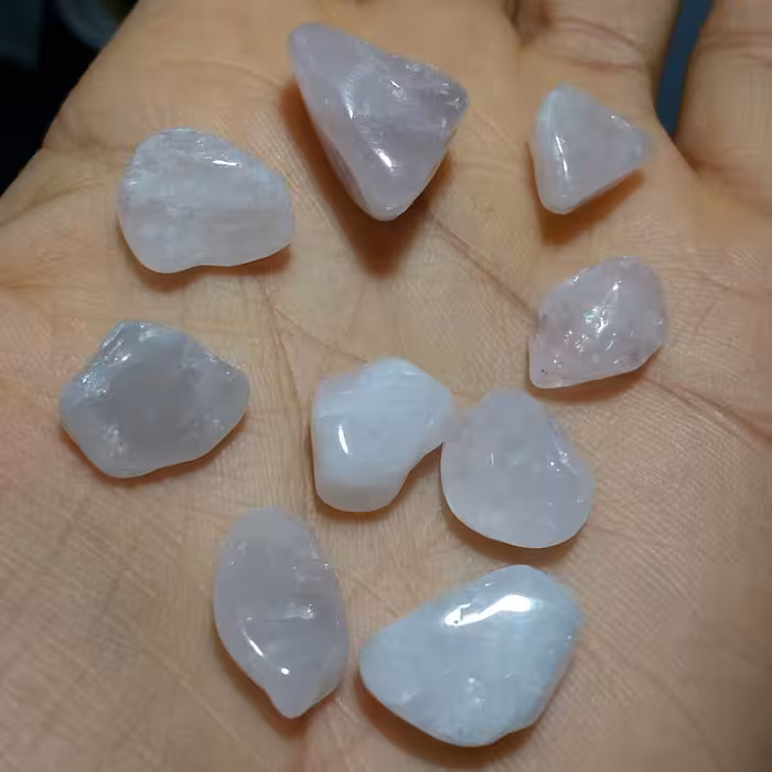 پک حبه شده و تمام پولیش شده سنگ راف رزکوارتز وارداتی 100 در 100 طبیعی شاااهکار خلقت
کد 8253