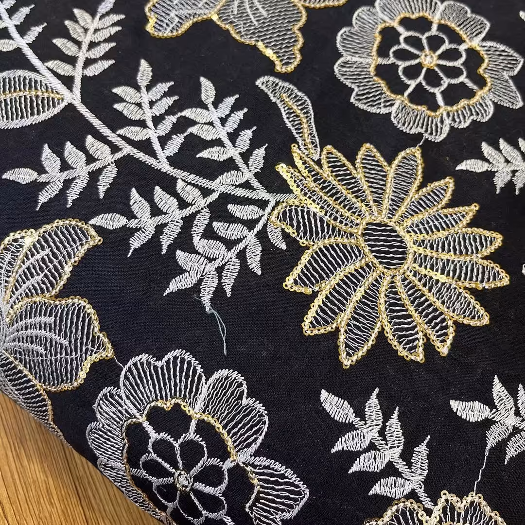 قواره مانتویی پارچه لنین سوزندوری 1مترو80سانت  پارچه نخی پولدوزی خامه دوزی مجلسی