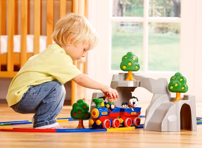 قطار بازي كودك با علائم  كد