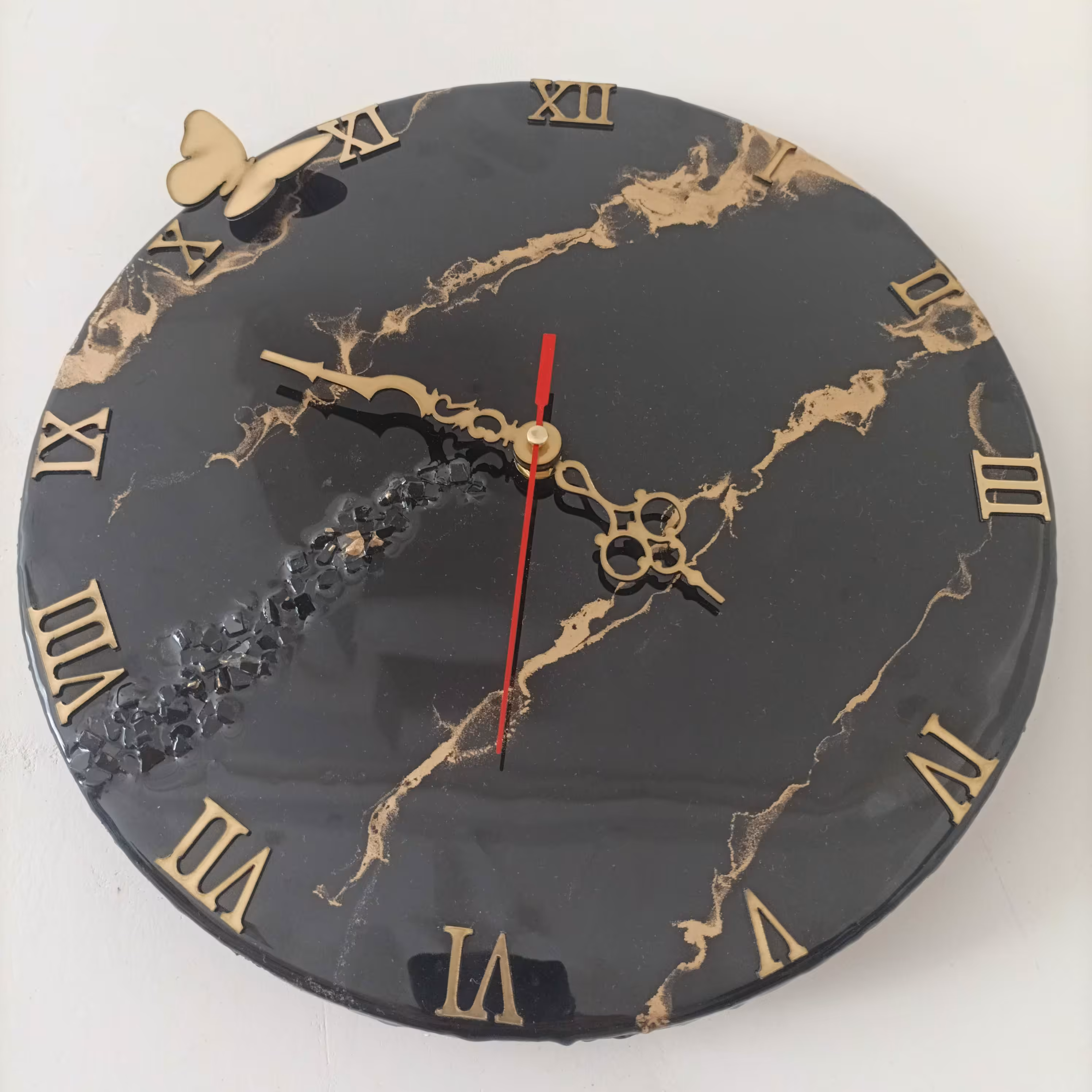  ساعت  دیواری رزین  طرح مرمر  طلایی و مشکی سی سانتی 