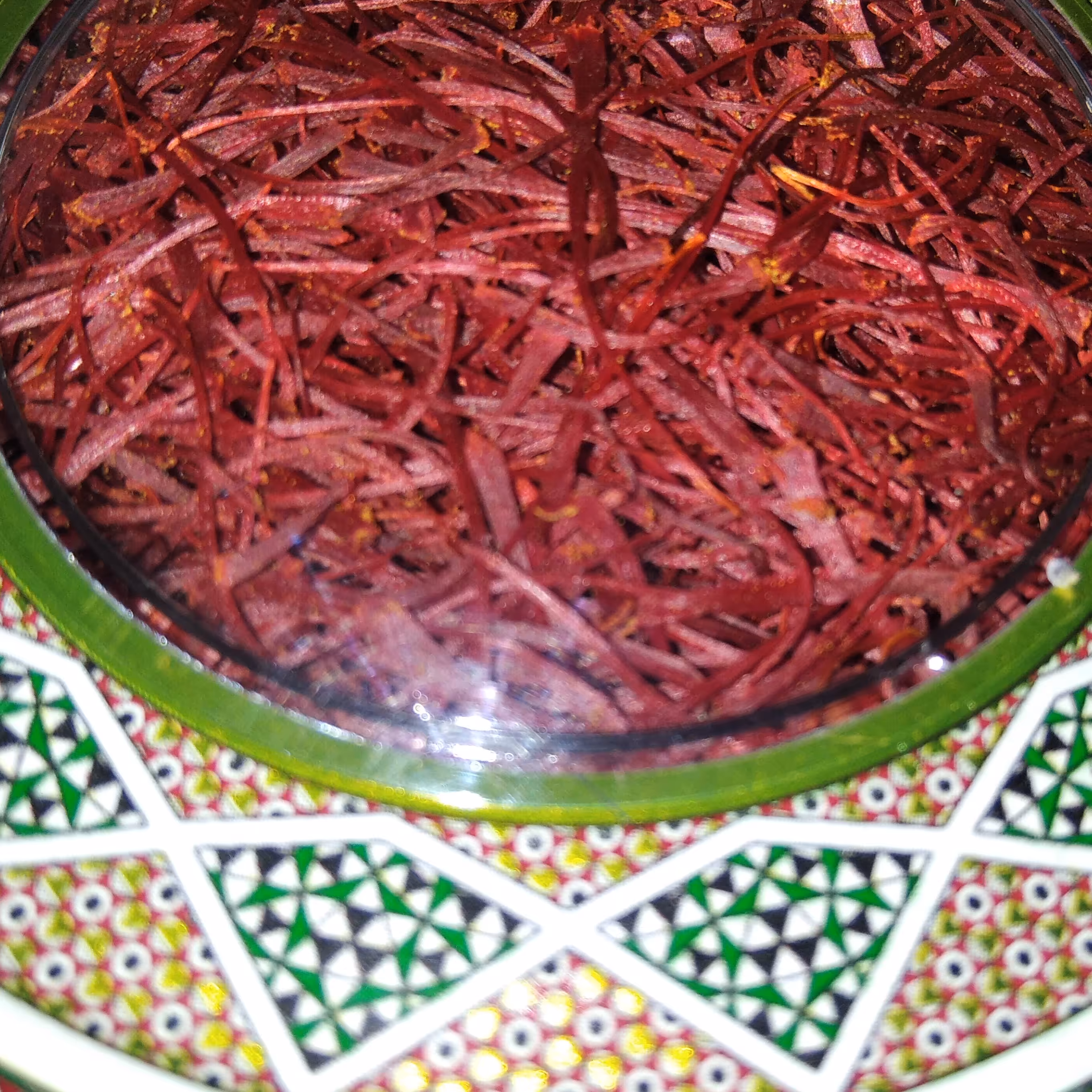 زعفران سر گل یک مثقالی، پرسی صادراتی.یک مثقال معادل 4.601گرم با طعم و عطر بسیار عالی .