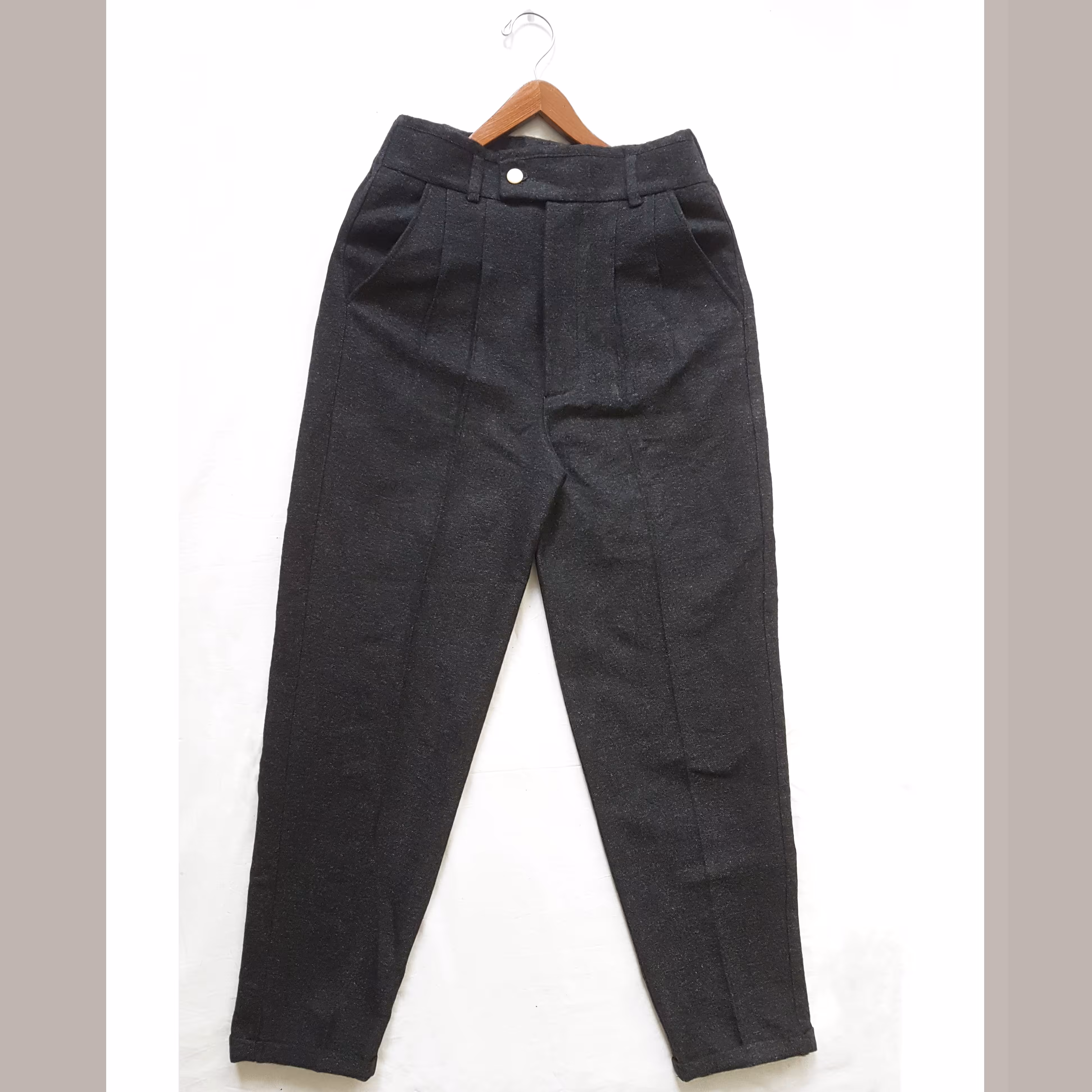 شلوار زنانه مجلسی کلاسیک پیله دار پشمی زمستانی مزونی شیک ذغال سنگی سایز 40