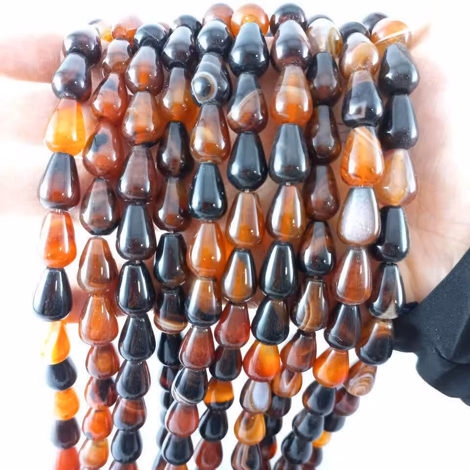 مهره سوراخ دار سنگ معدنی عقیق سلیمانی تراش گلابی شکل 100 در 100 طبیعی شاهکار خلقت دیدنی