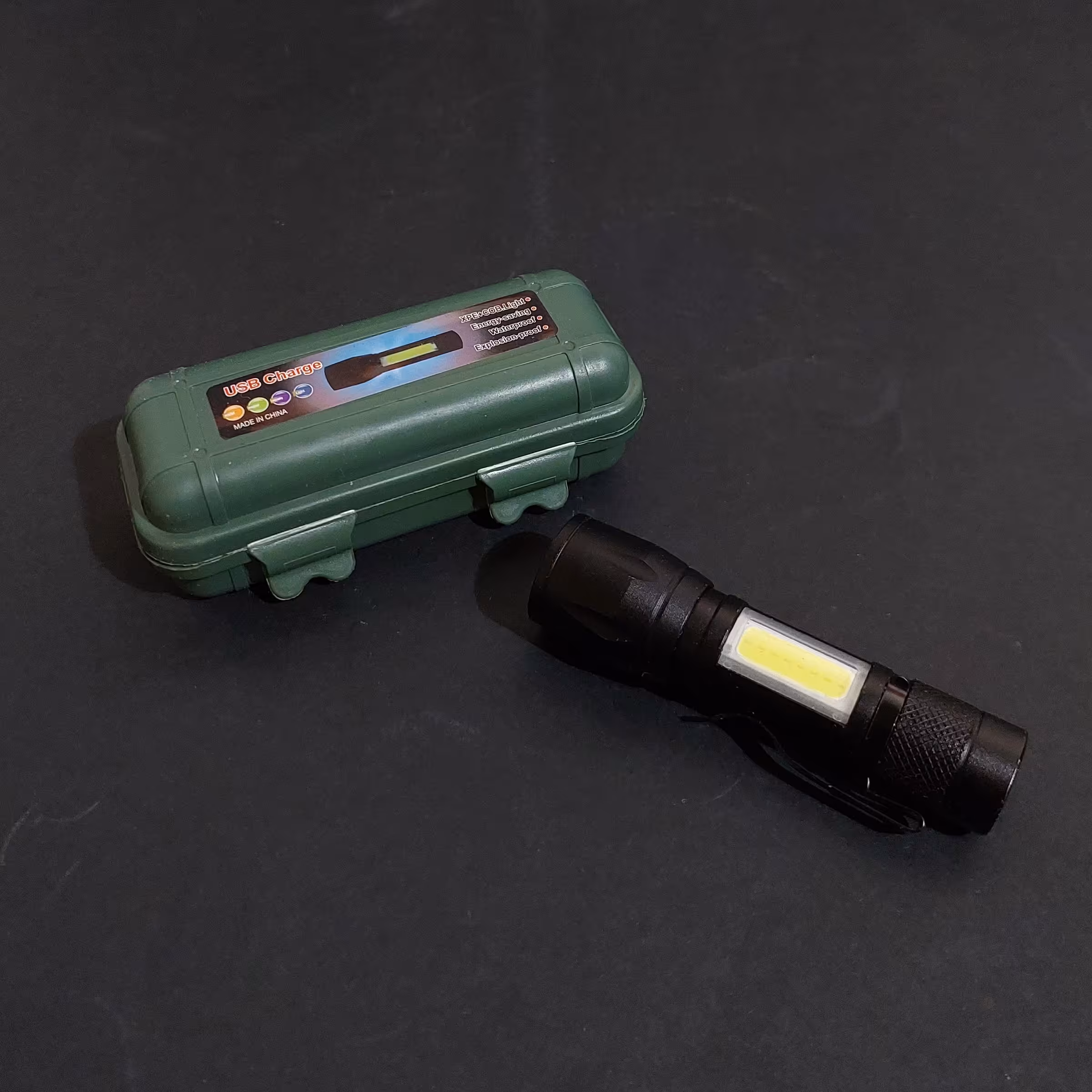 چراغ قوه جیبی شارژی(همراه با تخفیف ویژه)