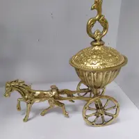 قندون کالسکه برنجی 