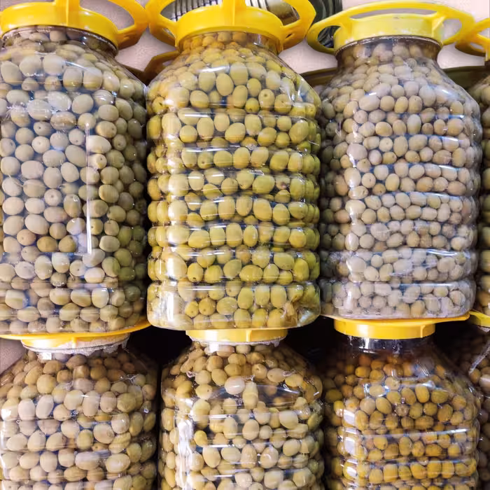 زیتون سبز شور  6و نیم کیلویی خالص(ارسال فقط قم)