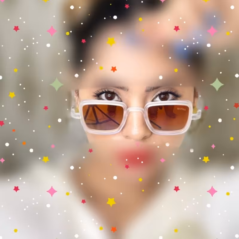 عینک افتابی tv مربعی گوچی فرم سفید عدسی جیوه ای فرم نشکن یووی 400

