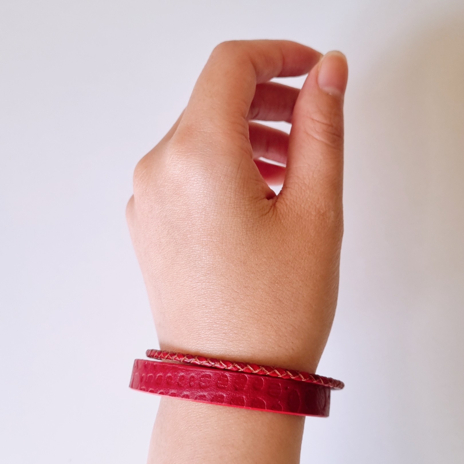 دستبند چرم طبیعی کد 112