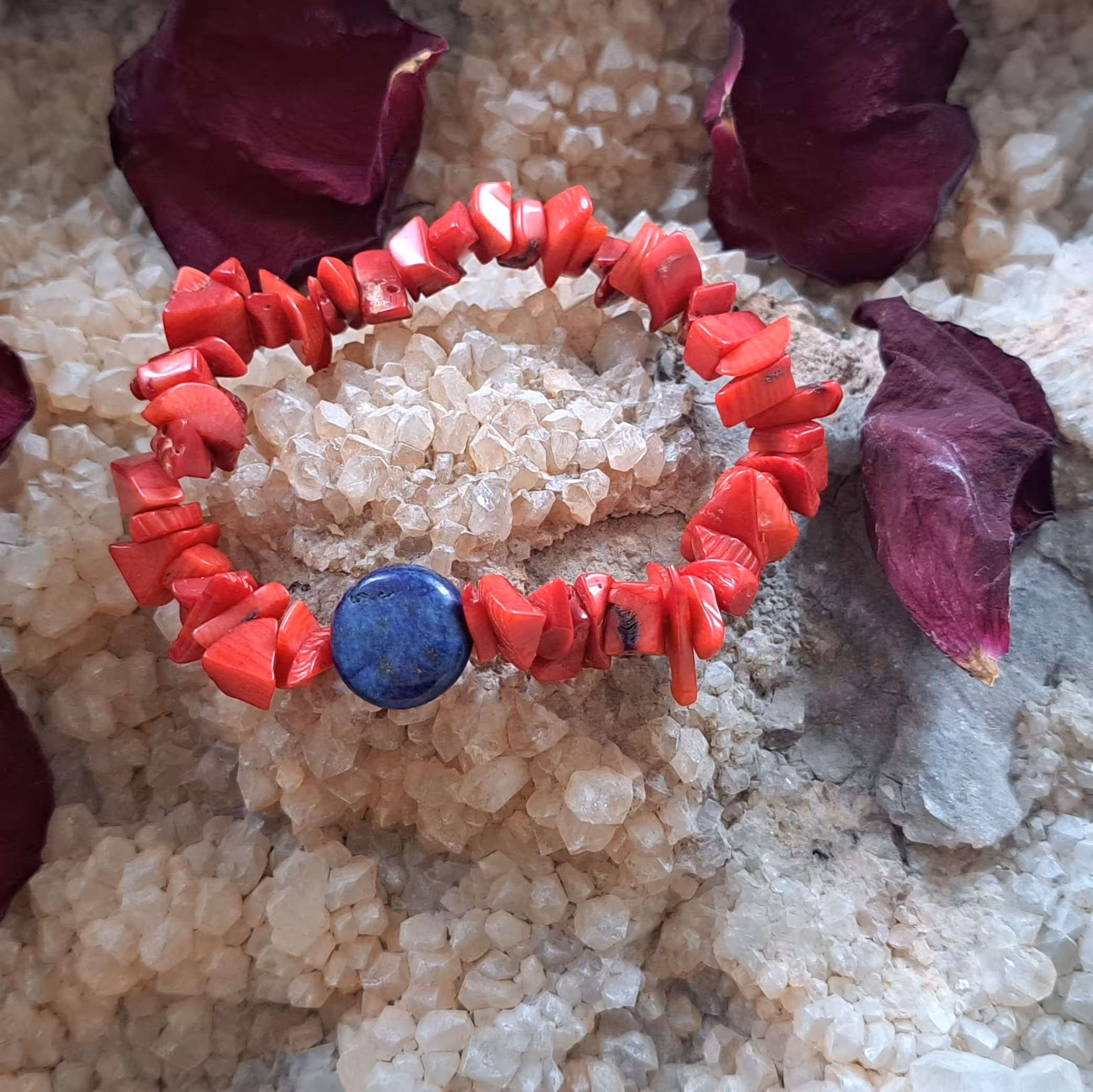 دستبند سنگ طبیعی  مرجان و لاجورد