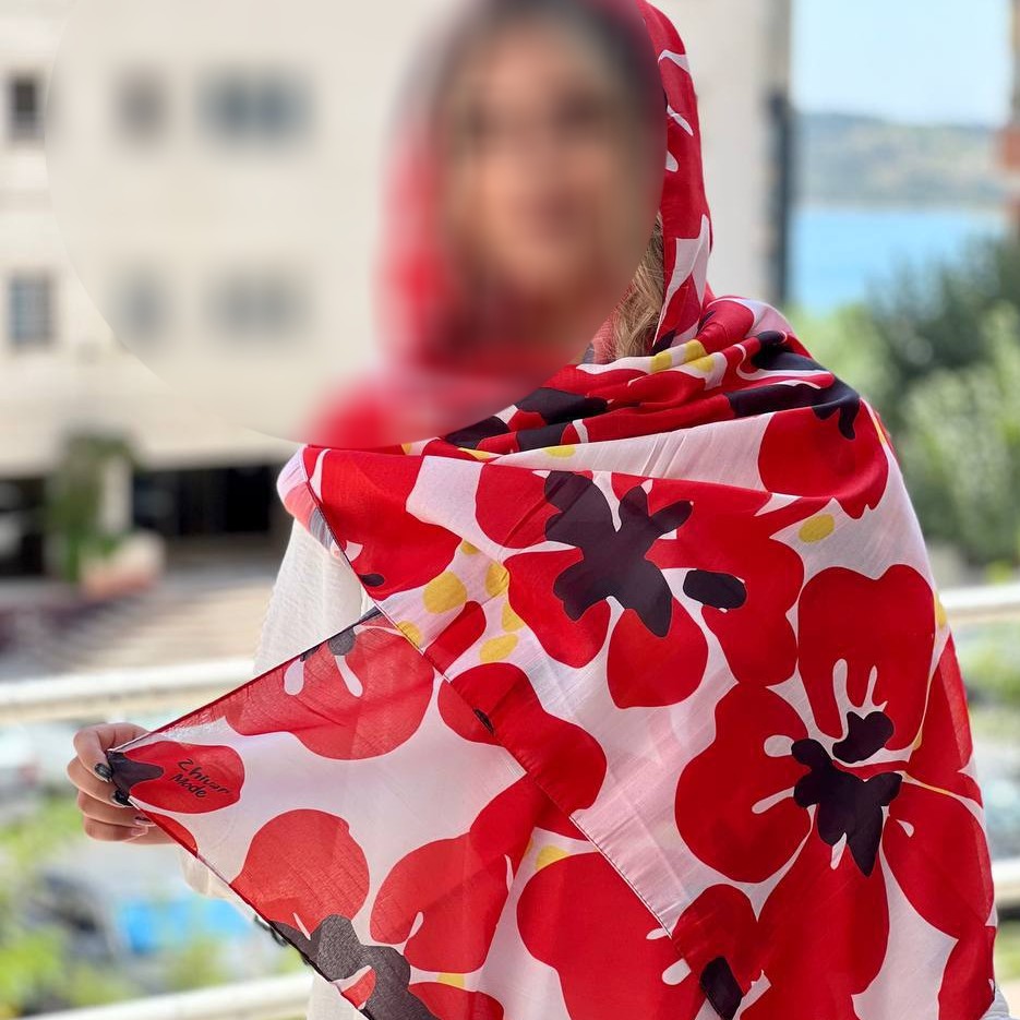 شال نخی چهارفصل گل قرمز 