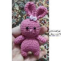 جاکلیدی و آویز خرگوش کوچولو دستبافت 9cmدر رنگ دلخواه