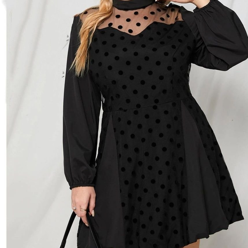 پیراهن مجلسی آرزو سایز بزگ از  44 تا 50  جنس کرپ کش درجه یک و تور خاادار اعلا