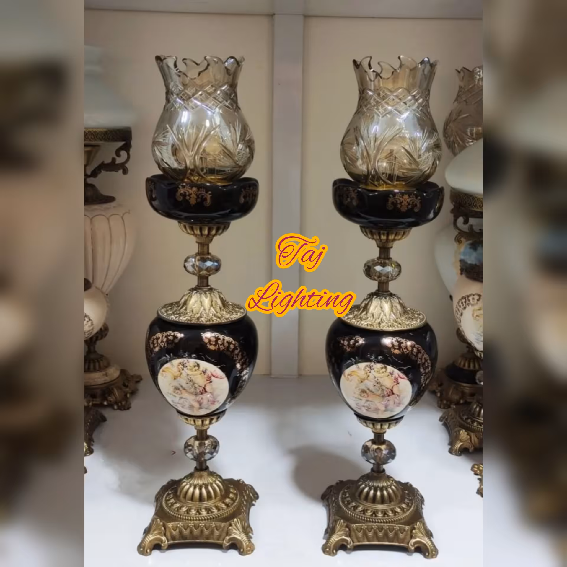 آباژور چراغ رومیزی طرح فرشته مدل نیام با لاله تراش (پس کرایه)