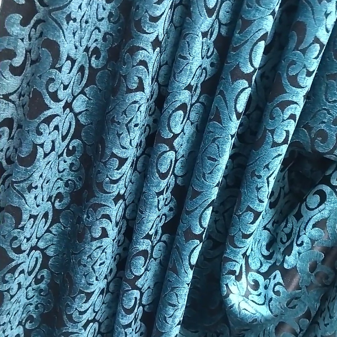 مخمل گلدار عرض 280  تک رنگ(بصورت متری)