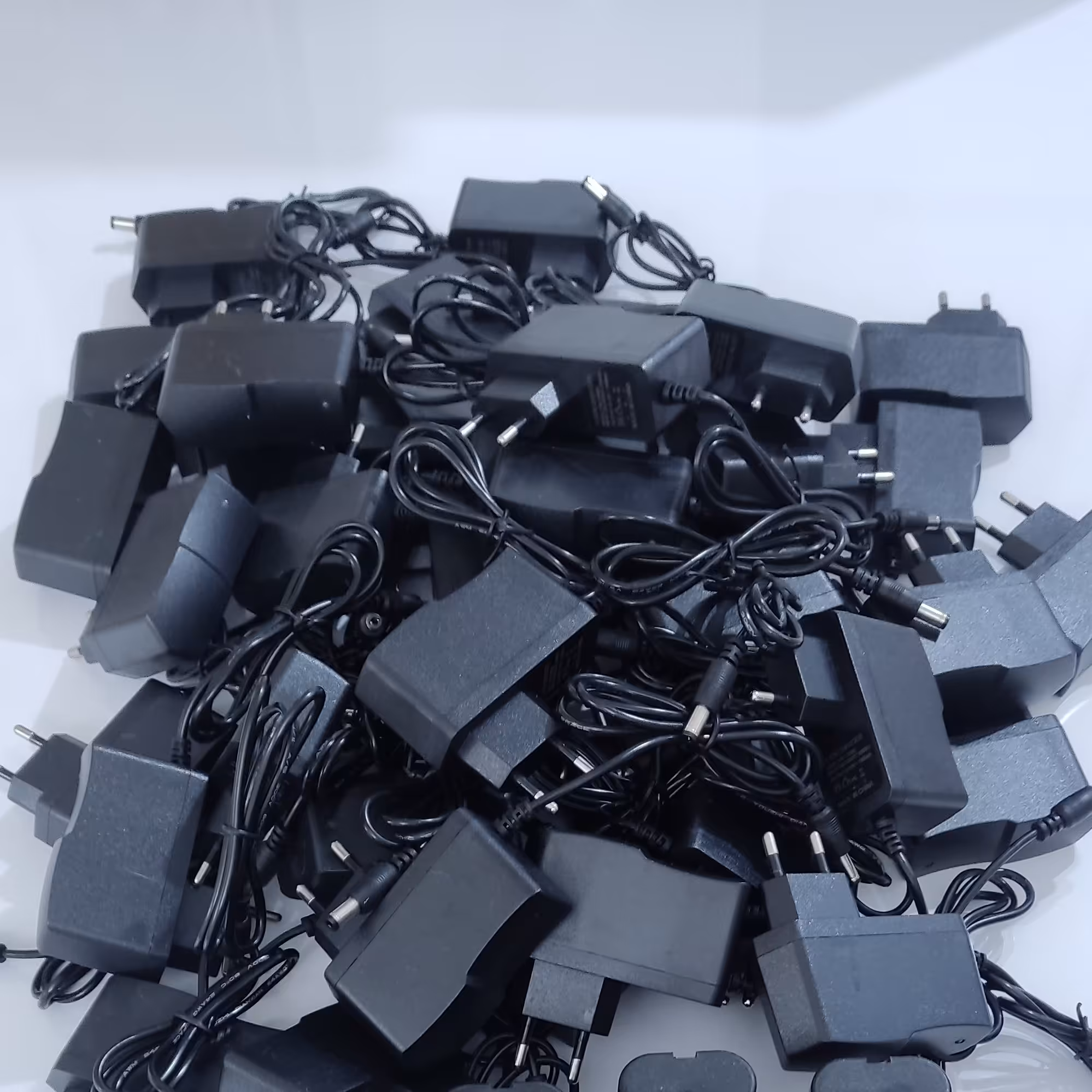 شارژر سوکتی باتری 