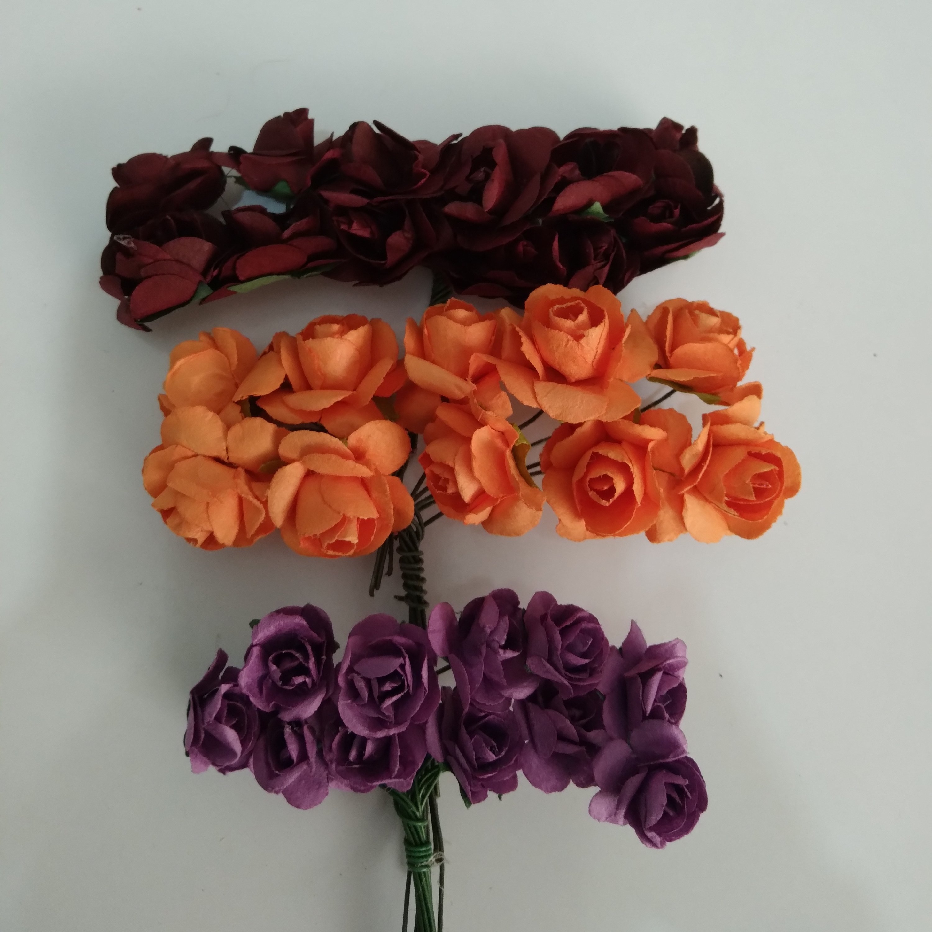 ملزومات کادویی تزیینی ،تزیین جعبه و پاکت  گل رز شیری ستاره چوبی