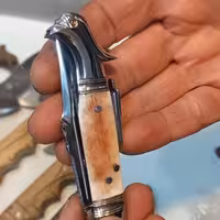 چاقو کلکسیونی جنس تیغه فولاد فنر آبدیده باربند استیل دسته استخوان