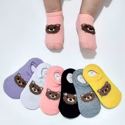 جوراب بچگانه زیر قوزکی