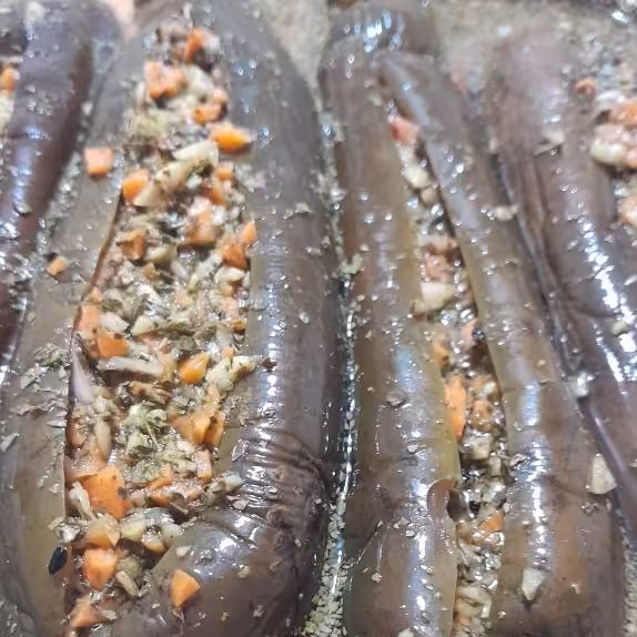 ترشی بادمجان شکم پر(یک کیلویی)