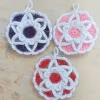 اسکاچ طرح گل .بافته شده با نخ سوزنی .کیفیت عالی وزیبا .