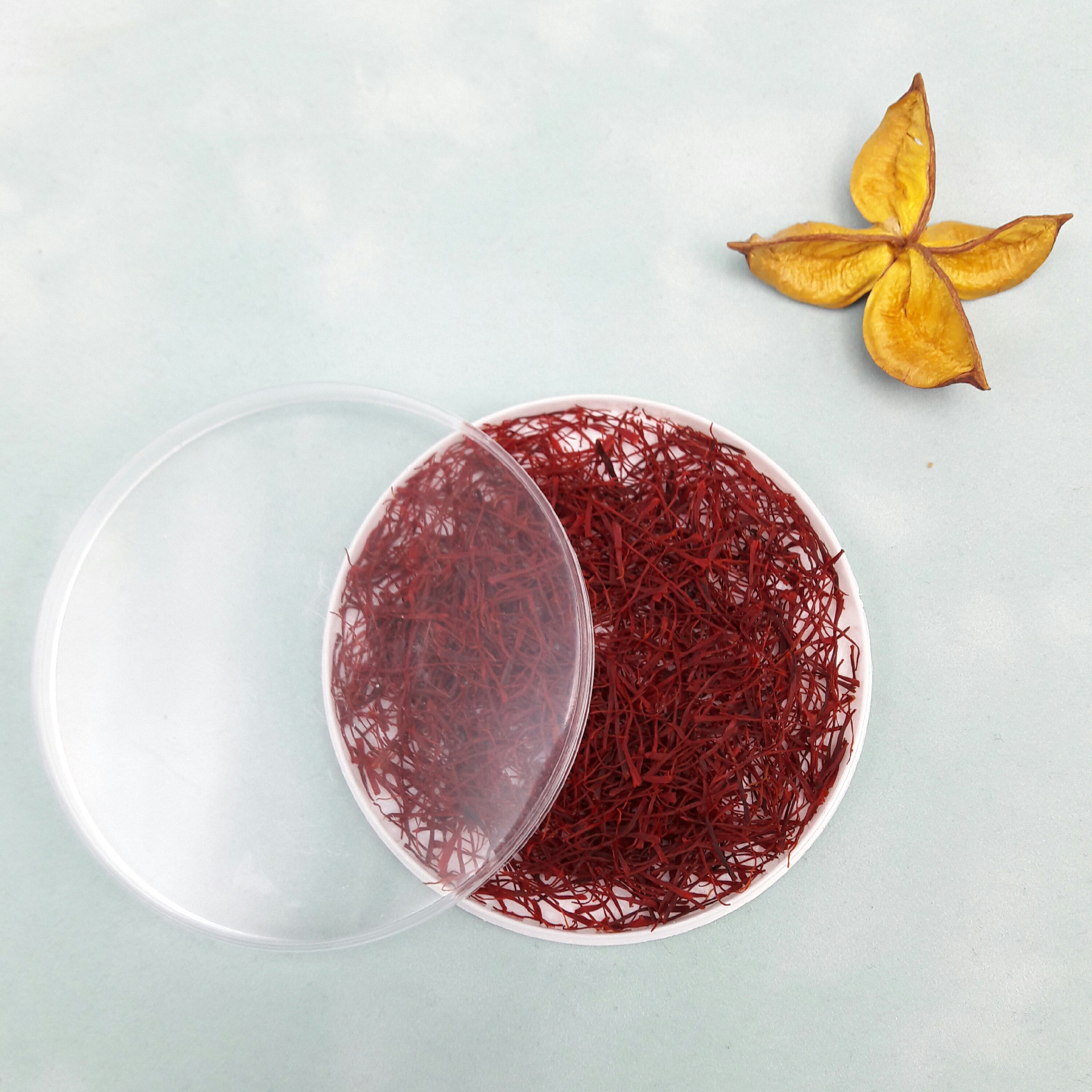 زعفران نگین درجه1 (2 گرمی)