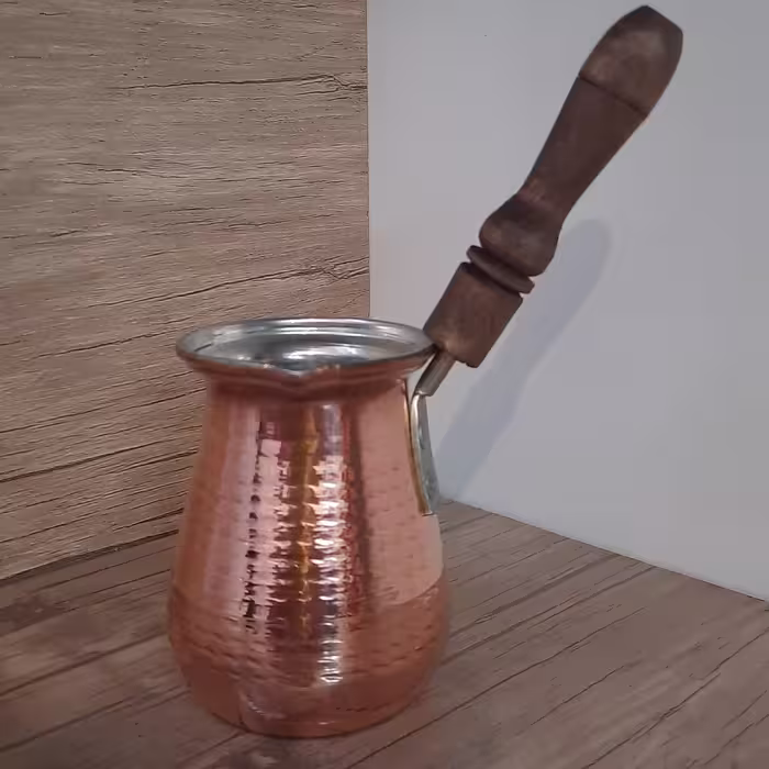 قهوه جوش مسی دسته چوبی طرح چکشی 3 کاپ