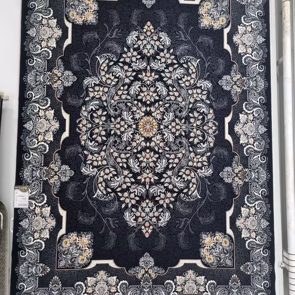 فرش پاتریس 700شانه تراکم 2550 طرح دوریس سرمه ای کناره 3متری