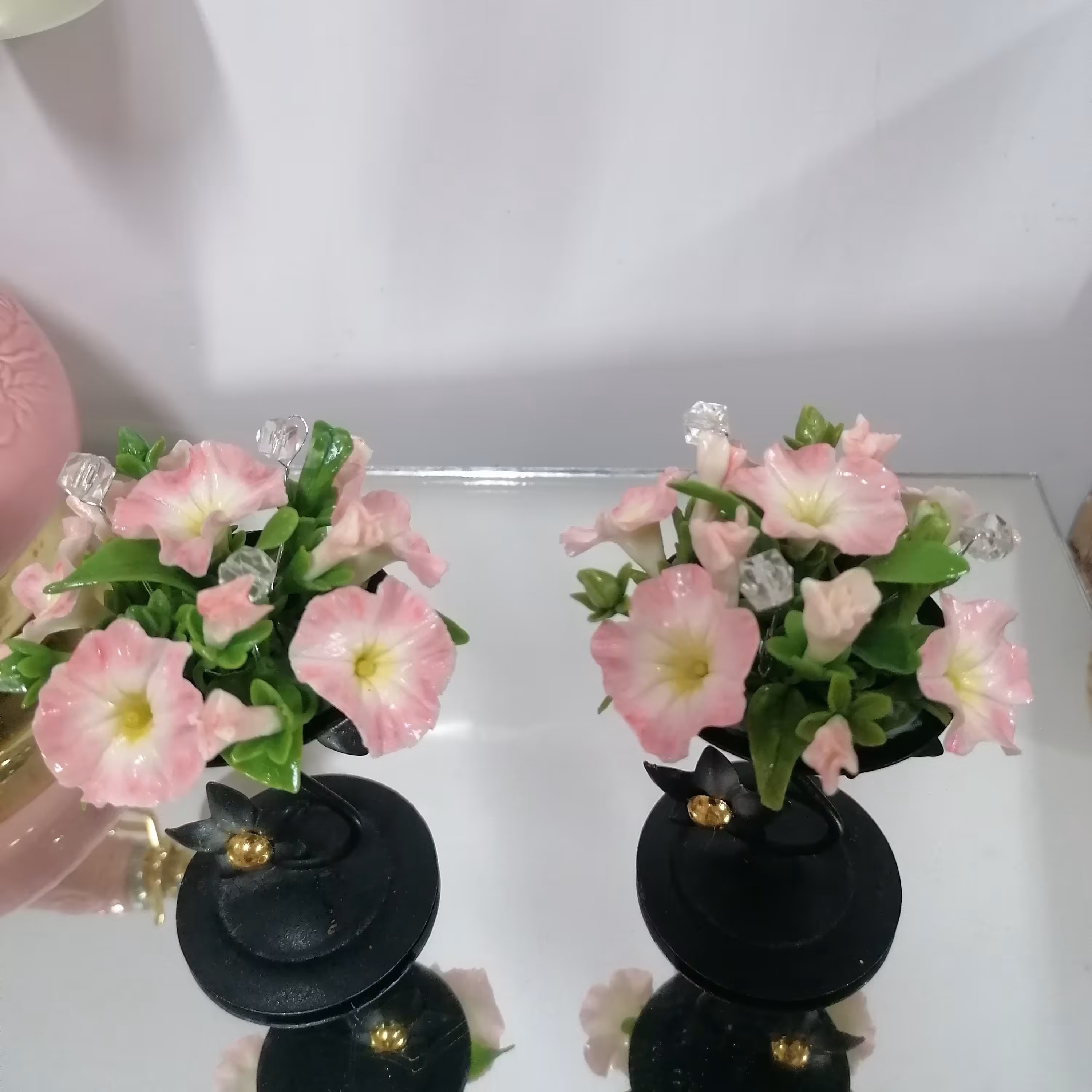 گلهای خمیری، با خمیر چینی و انعطاف، بصورت جفت