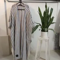 مانتو جلو باز پانچ زنانه 