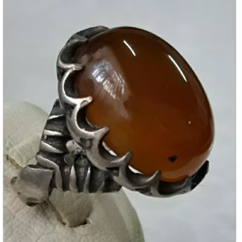 انگشتر عقیق قهوه ای خوشرنگ چشمنواز