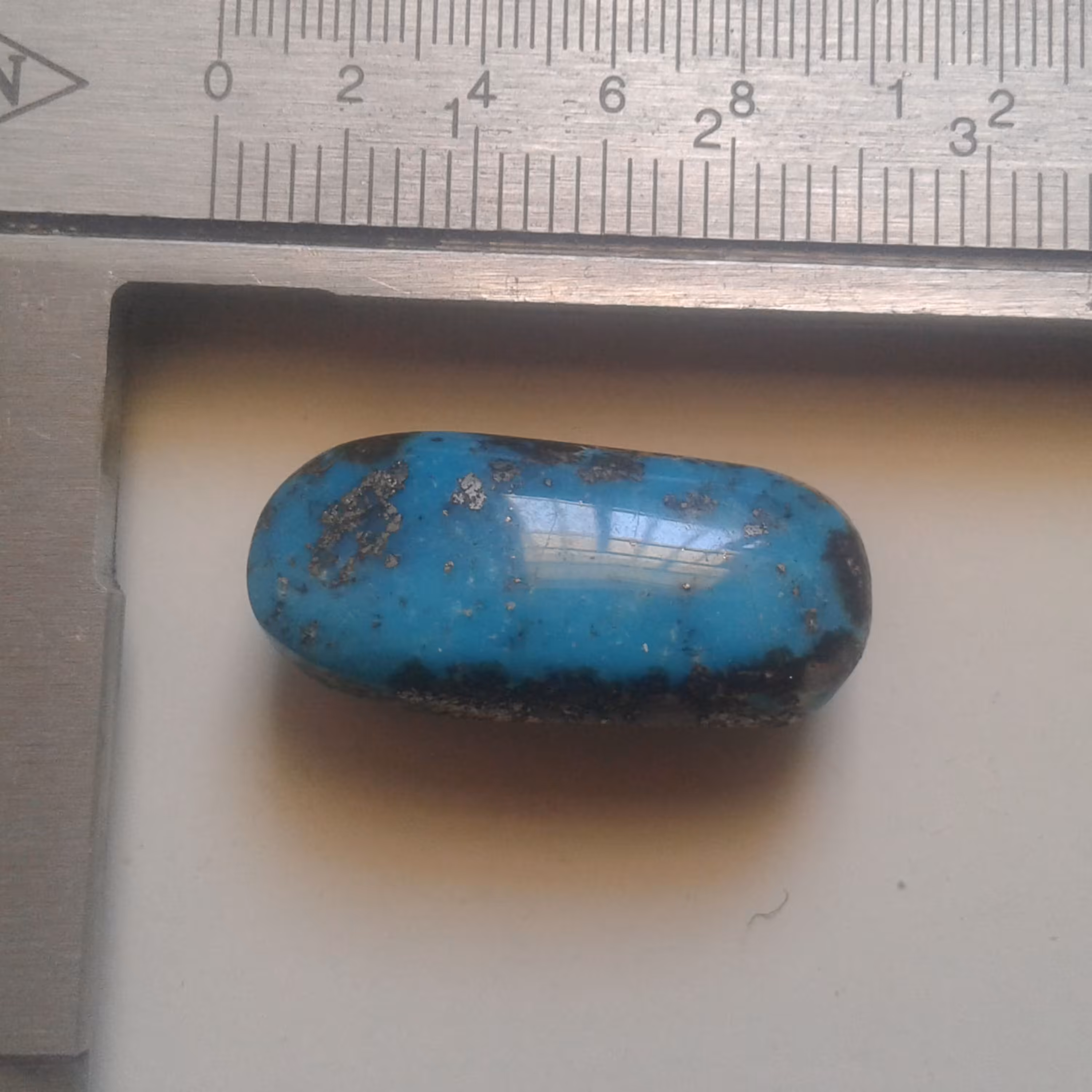 فیروزه طبیعی نیشابور آبی پررنگ تو پر کد GM-T0018