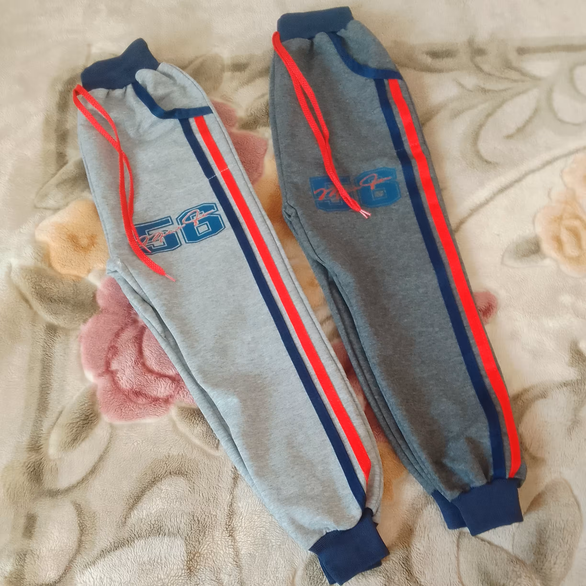 پک دوتایی اسلش پسرانه نخی ملانژ اسپورت ضخامت جنس تنخور کیفیت عالی جیبدار  رنگبندی مختلف  تک سایز قد 70  ارسال رایگان 