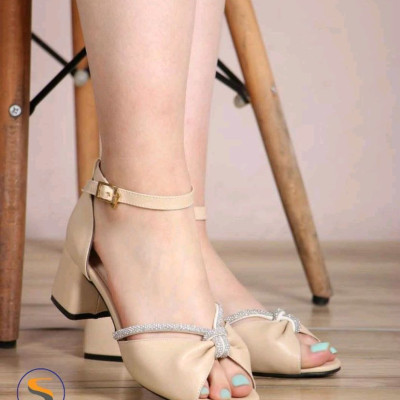 صندل زنانه مجلسی پاشنه دار