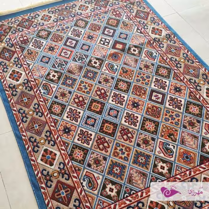 گلیم ماشینی 4 متری ( یک و نیم در دو و بیست و پنج ) طرح محراب آبی