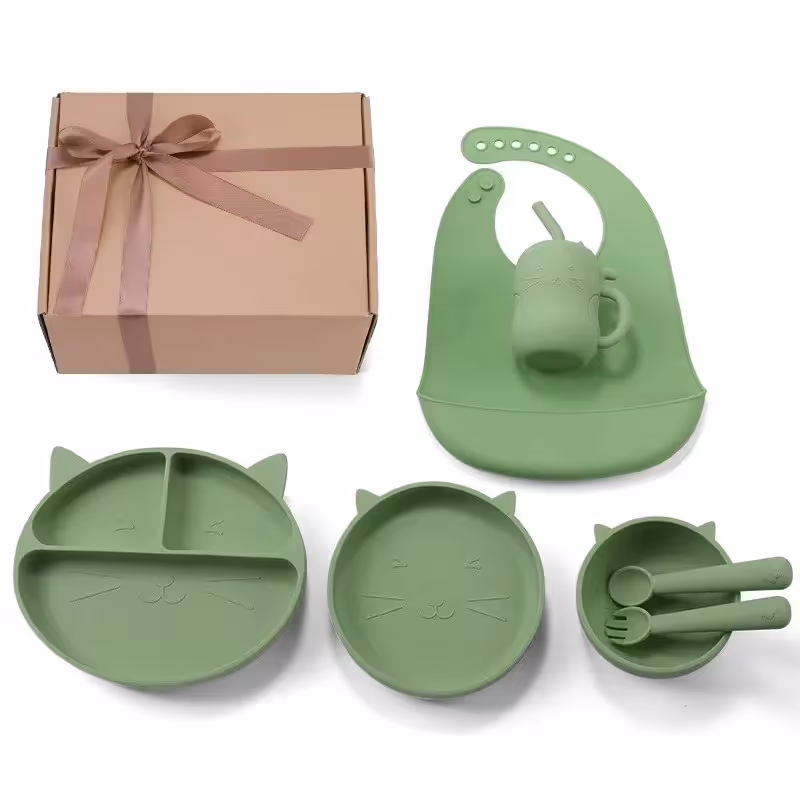 ست ظروف کودک سیلیکونی پیشی 7 تکه سبز