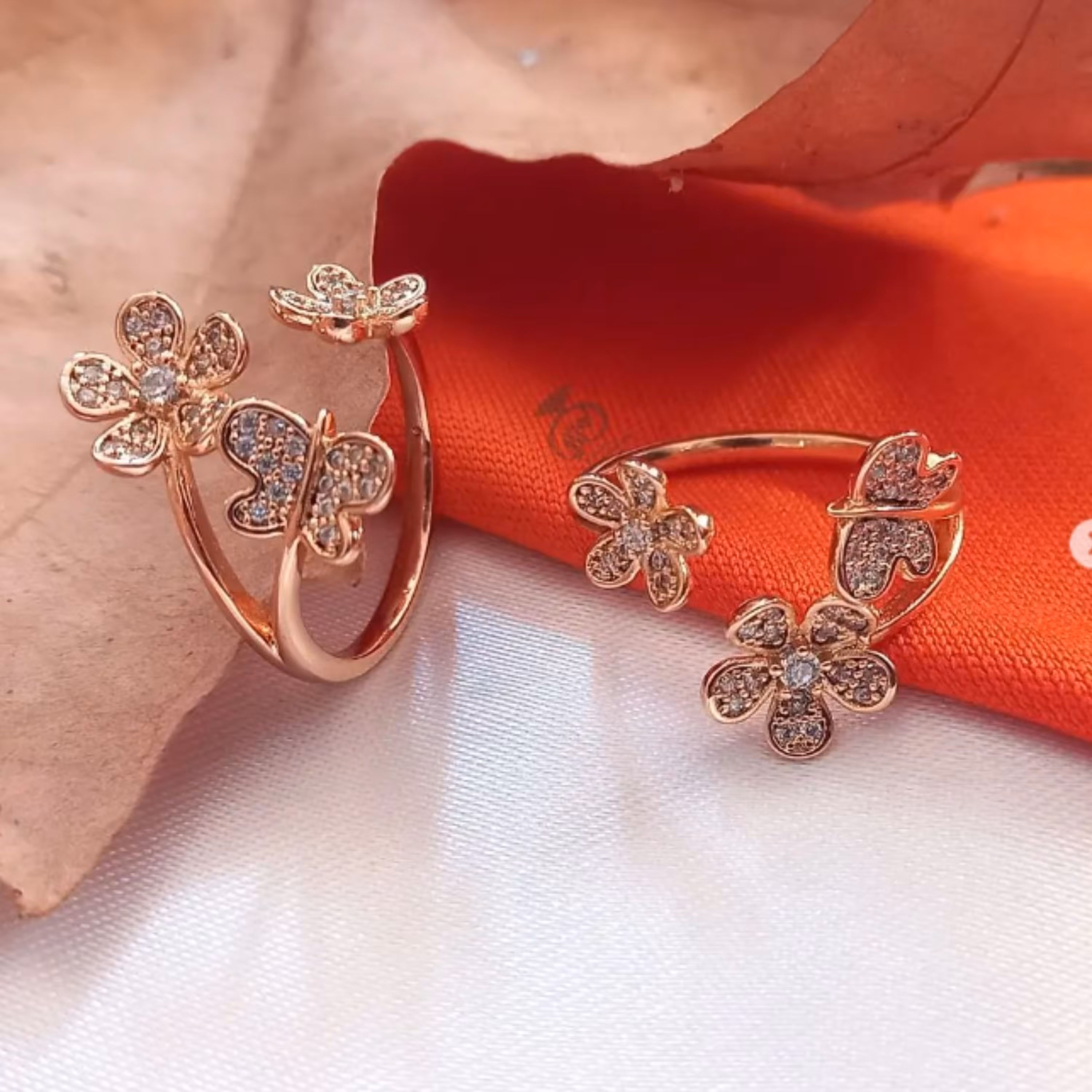 انگشتر طرح طلا و رنگ ثابت برند ژوپینگ فری سایز 