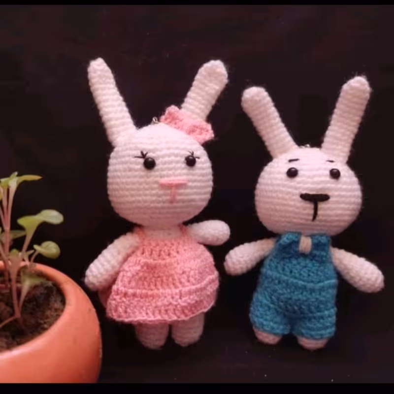 عروسک بافتنی خرگوشهای بامزه سرکلیدی یا آویز سفار به صورت تکی یا جفت 