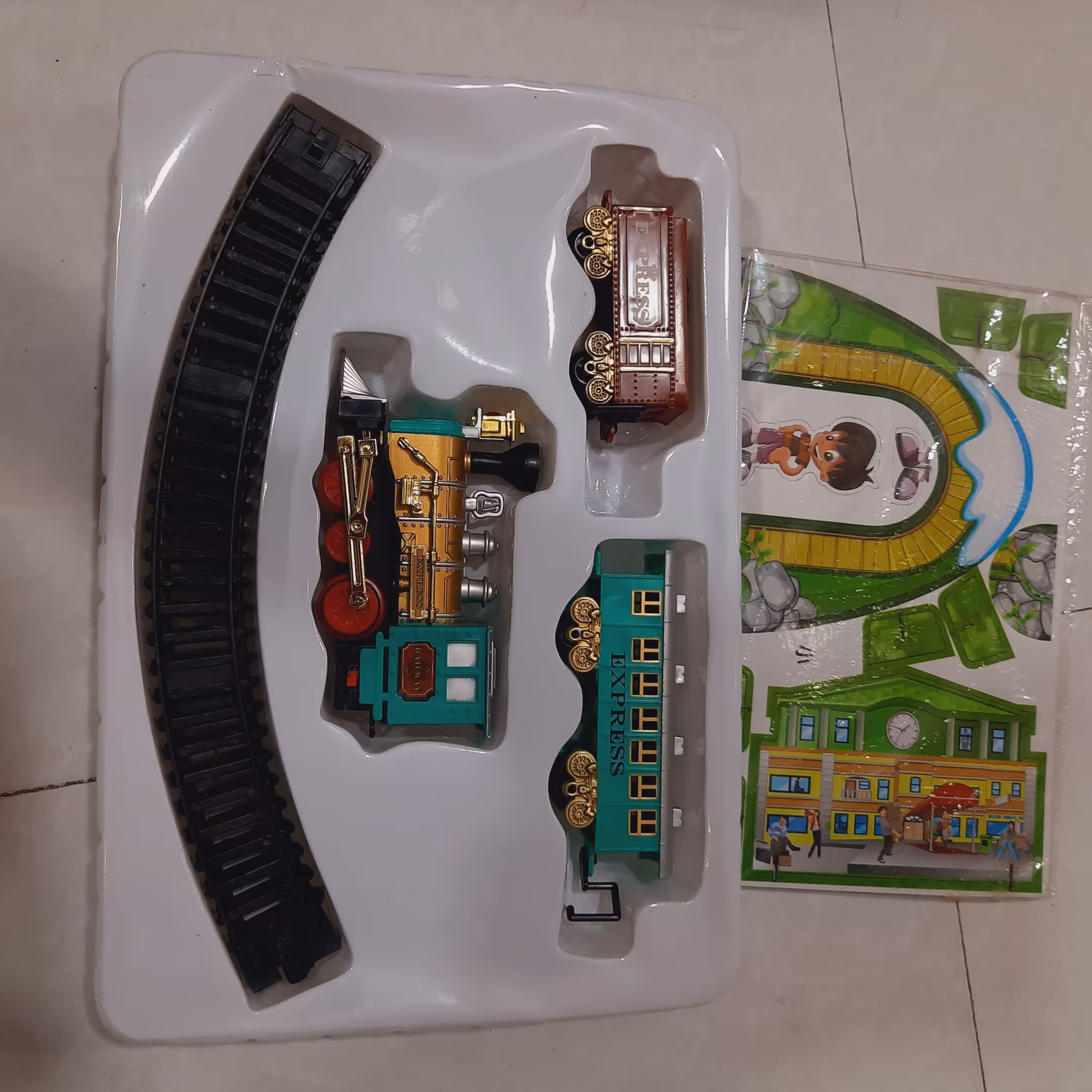 قطار اسباب بازی کلاسیک 2