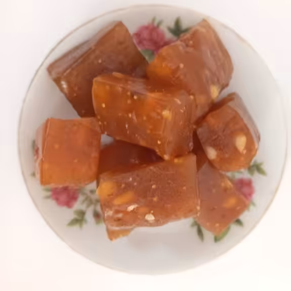 مسقطی انجیر  مغز دار در بسته بندی های  یک کیلویی