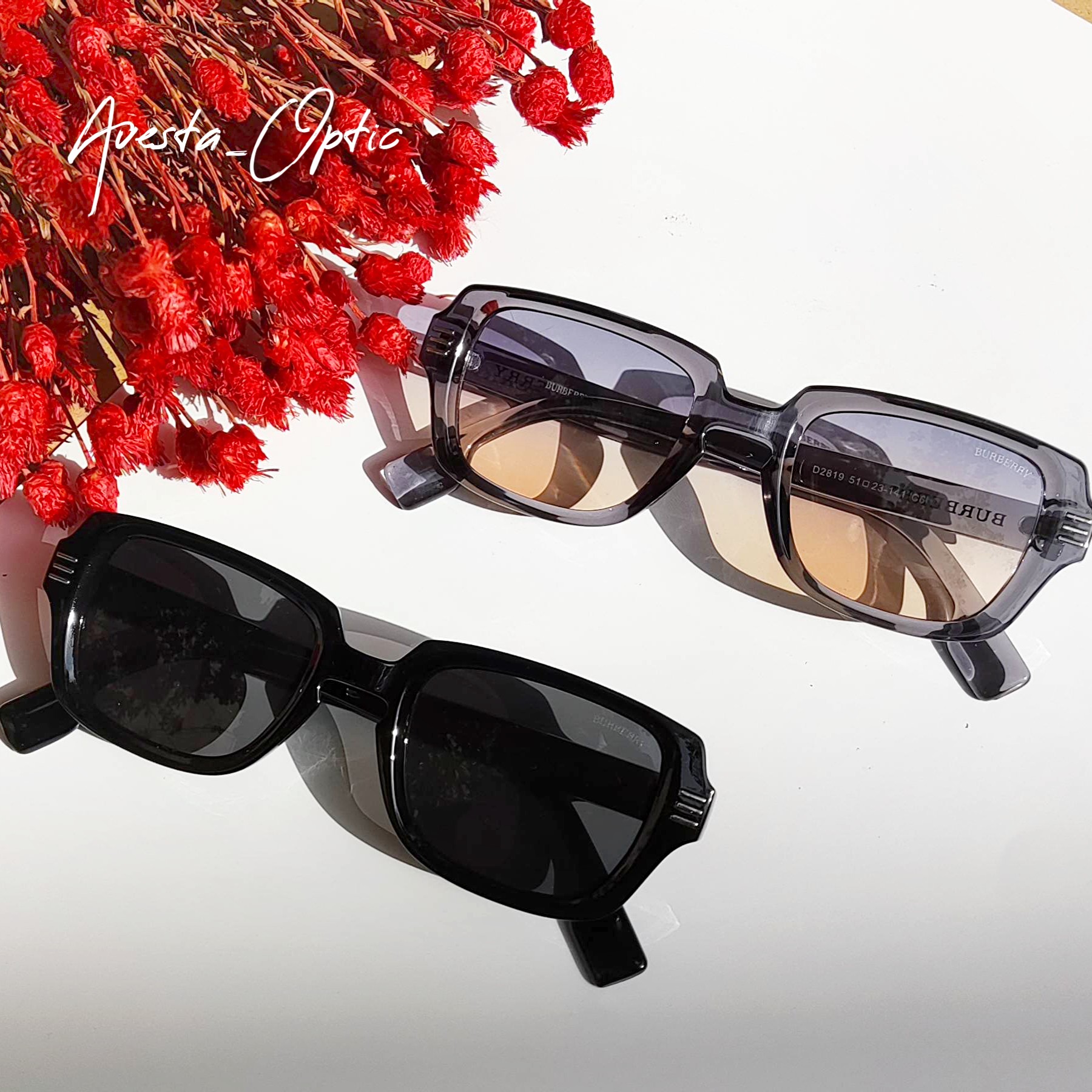 عینک آفتابی اسپرت BURBERRY کیفیتUV400 دارای دو رنگ مشکی و طوسی  سبُک و خوش صورت