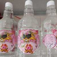 گلاب کعبه کاشان، 1لیتری، با سه برابر کیفیت استاندارد

