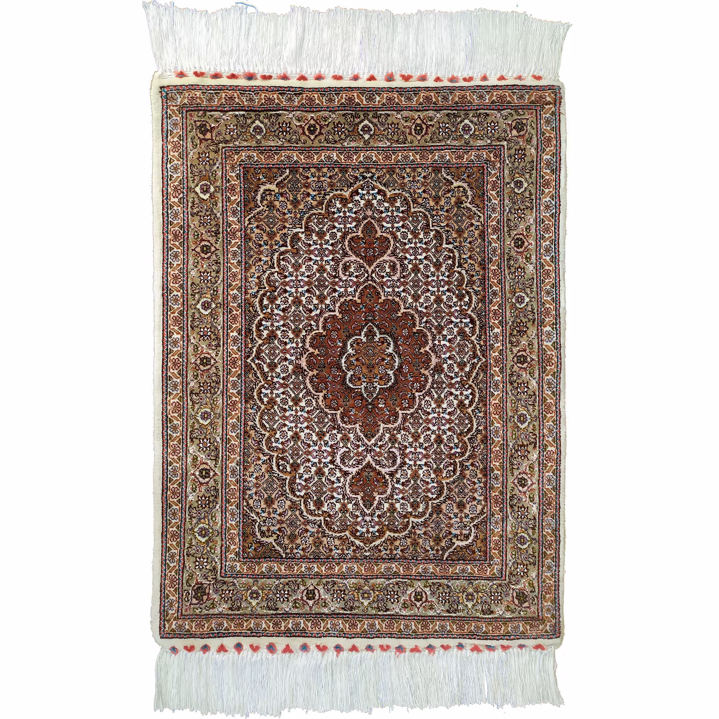 فرش دستبافت 50 رج طرح ماهی خوی رنگ کرم پشم مرینوس 