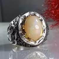 انگشترفاخرونفیس اوپال شیری کلکسیونی