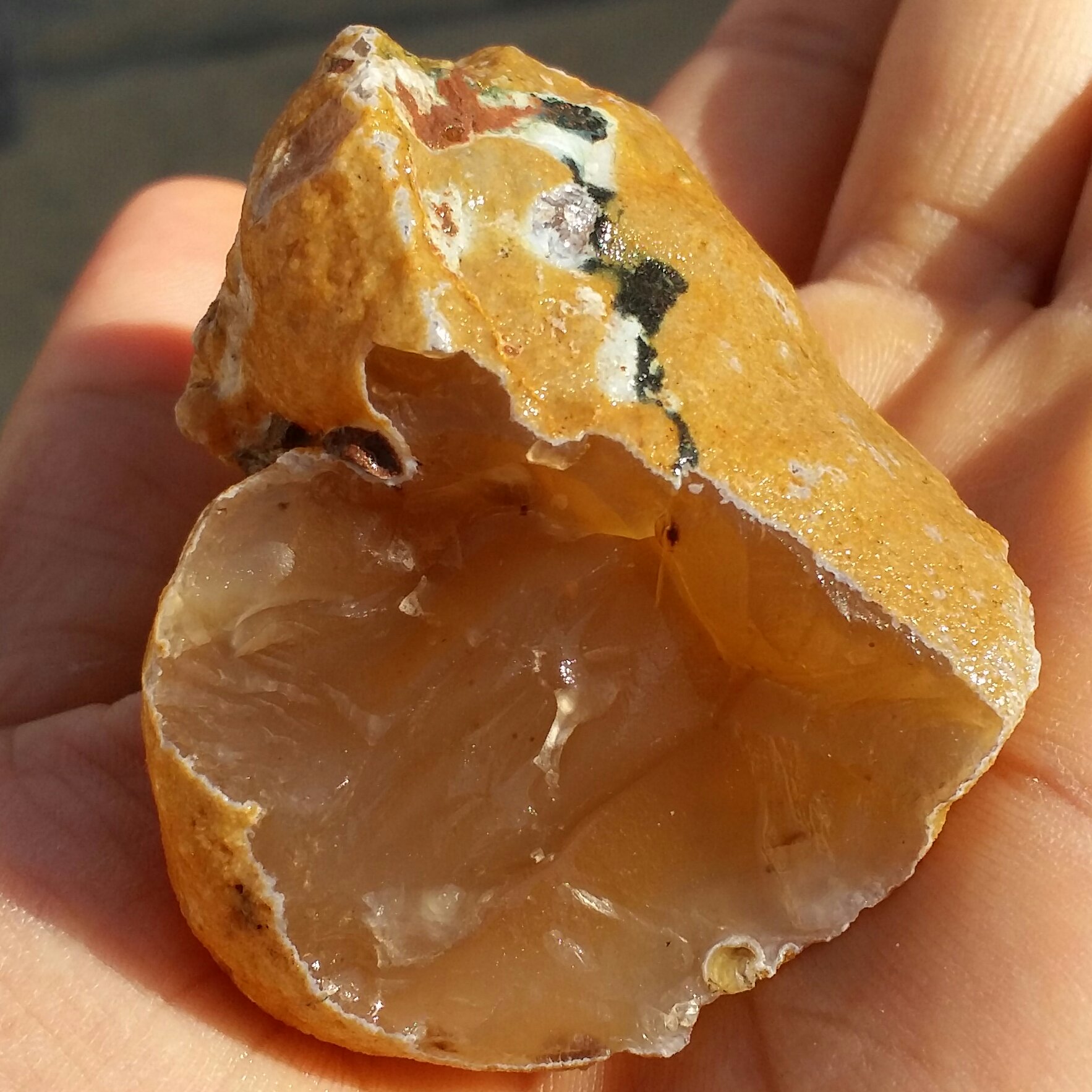 سنگ راف عقیق عسلی محشر دیدنیییی
100درصد طبیعی
شاهکار خلقت با قابلیت ساخت چند نگین قیمتی

کد 8935