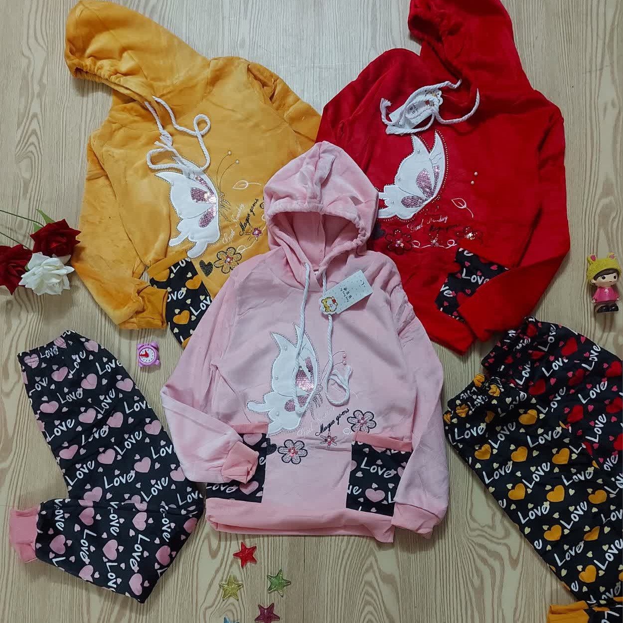 بلوز شلوار مخمل کیفیت درجه یک نرم و لطیف  اسپور ت دخترانه و پسرانه