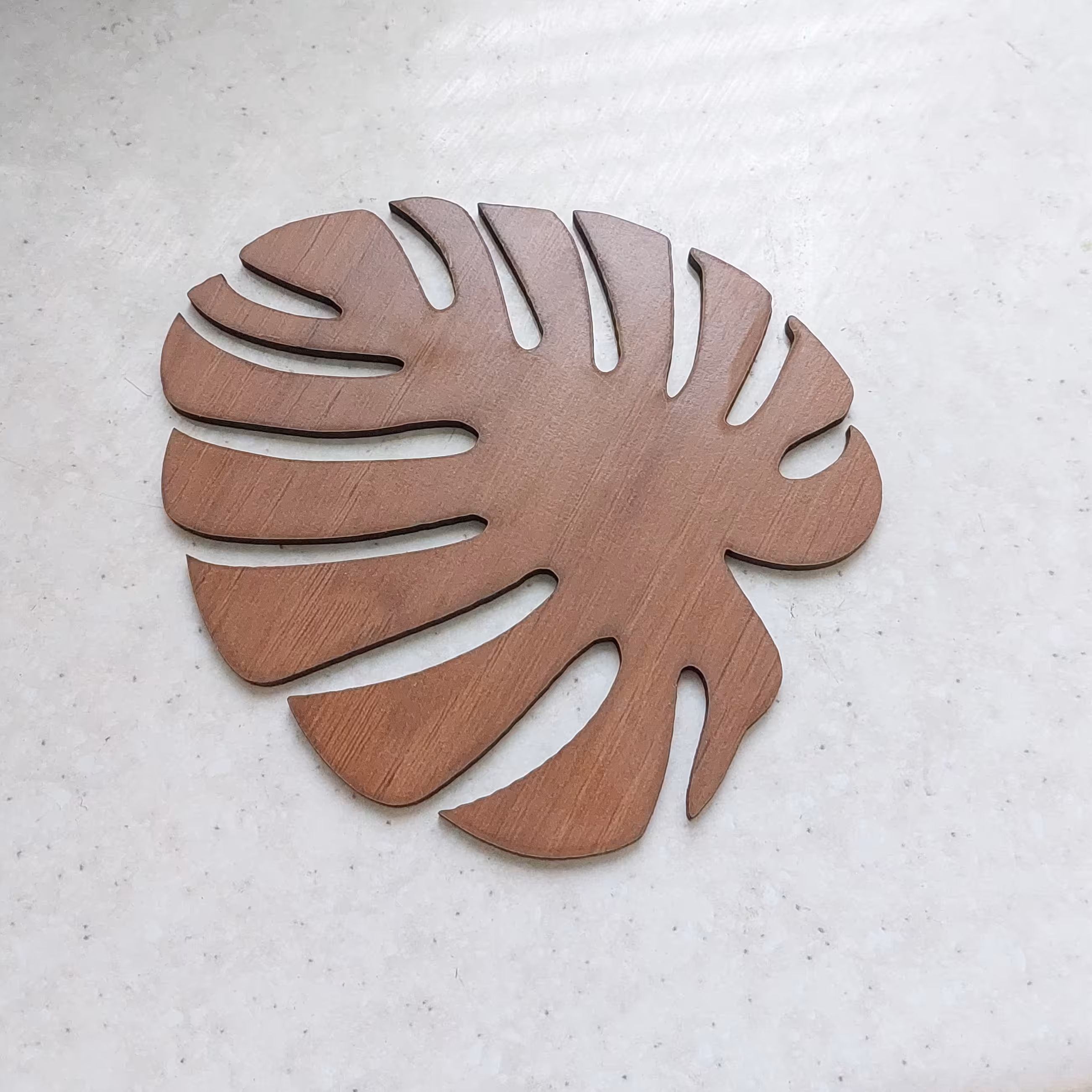 زیرلیوانی چوبی برگ