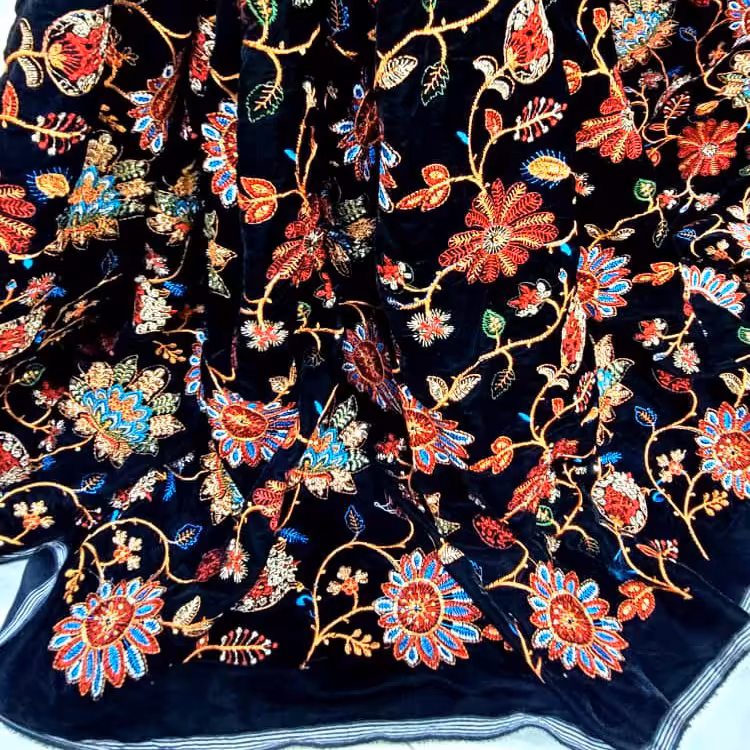 پارچه‌ خامه دوزی گلدار