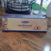 عود خوشبو کننده شاخه ای ساتیا Satya مدل صندل وود Sandal Wood