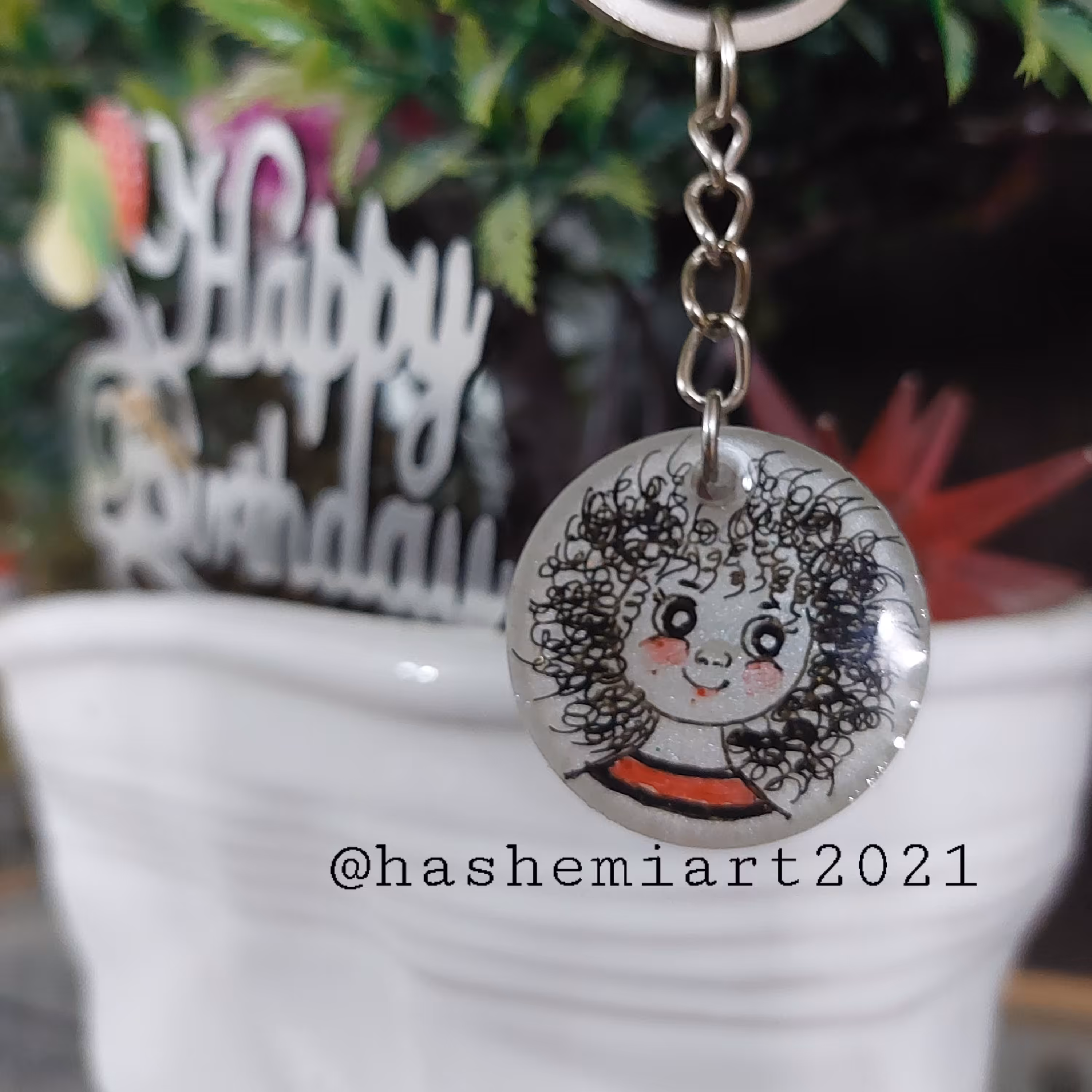 جا کلیدی نقاشی شده دختر مو فرفری