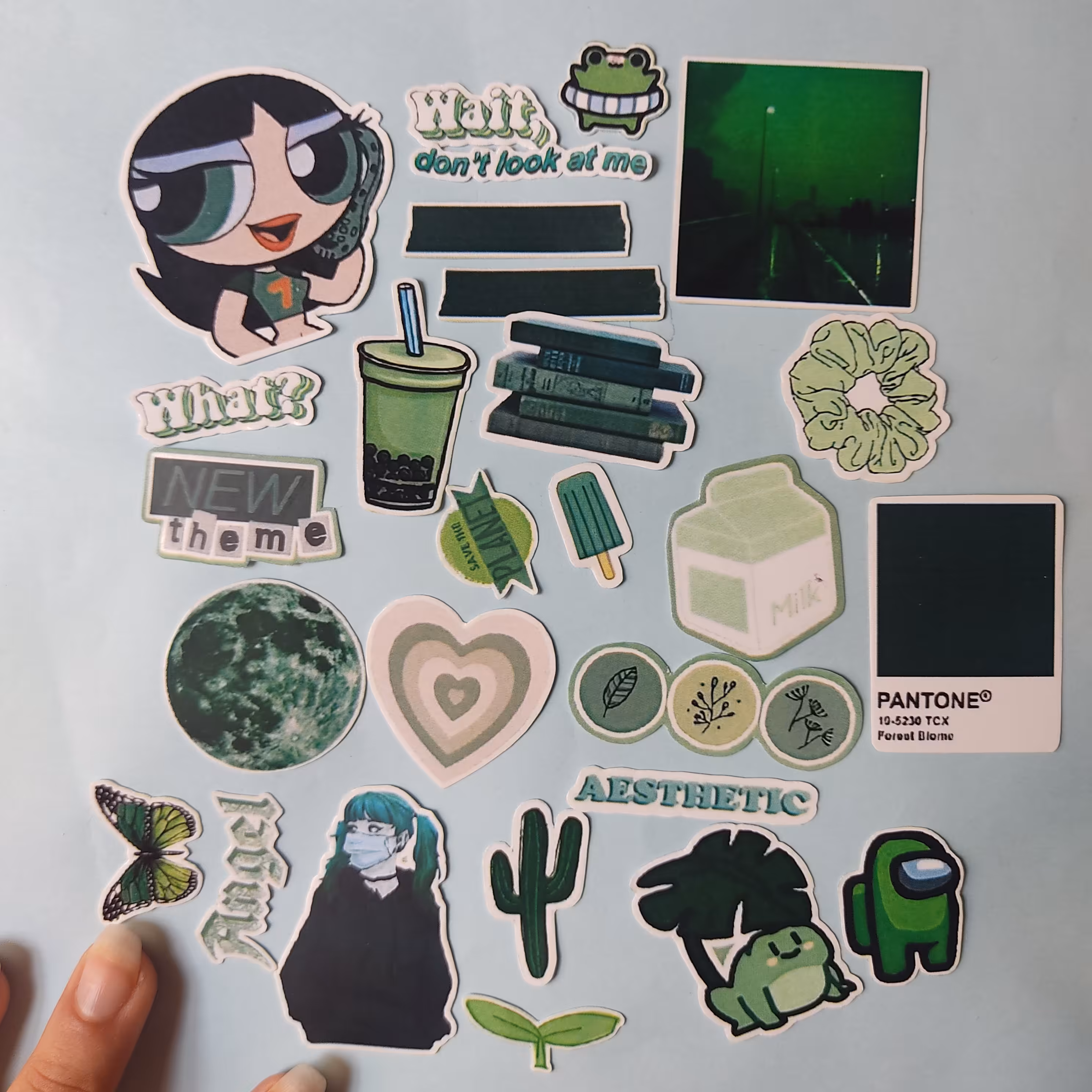 پک استیکر سبز رنگ برش خورده 26 عددی